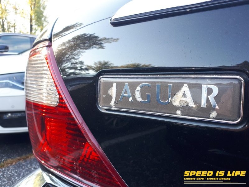 Jaguar XJ (1)
