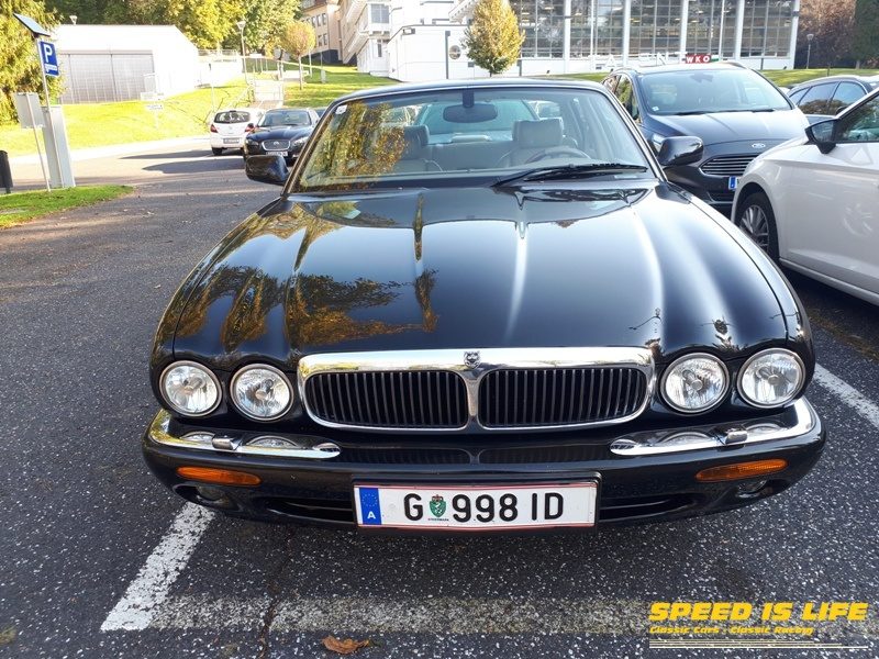 Jaguar XJ (3)